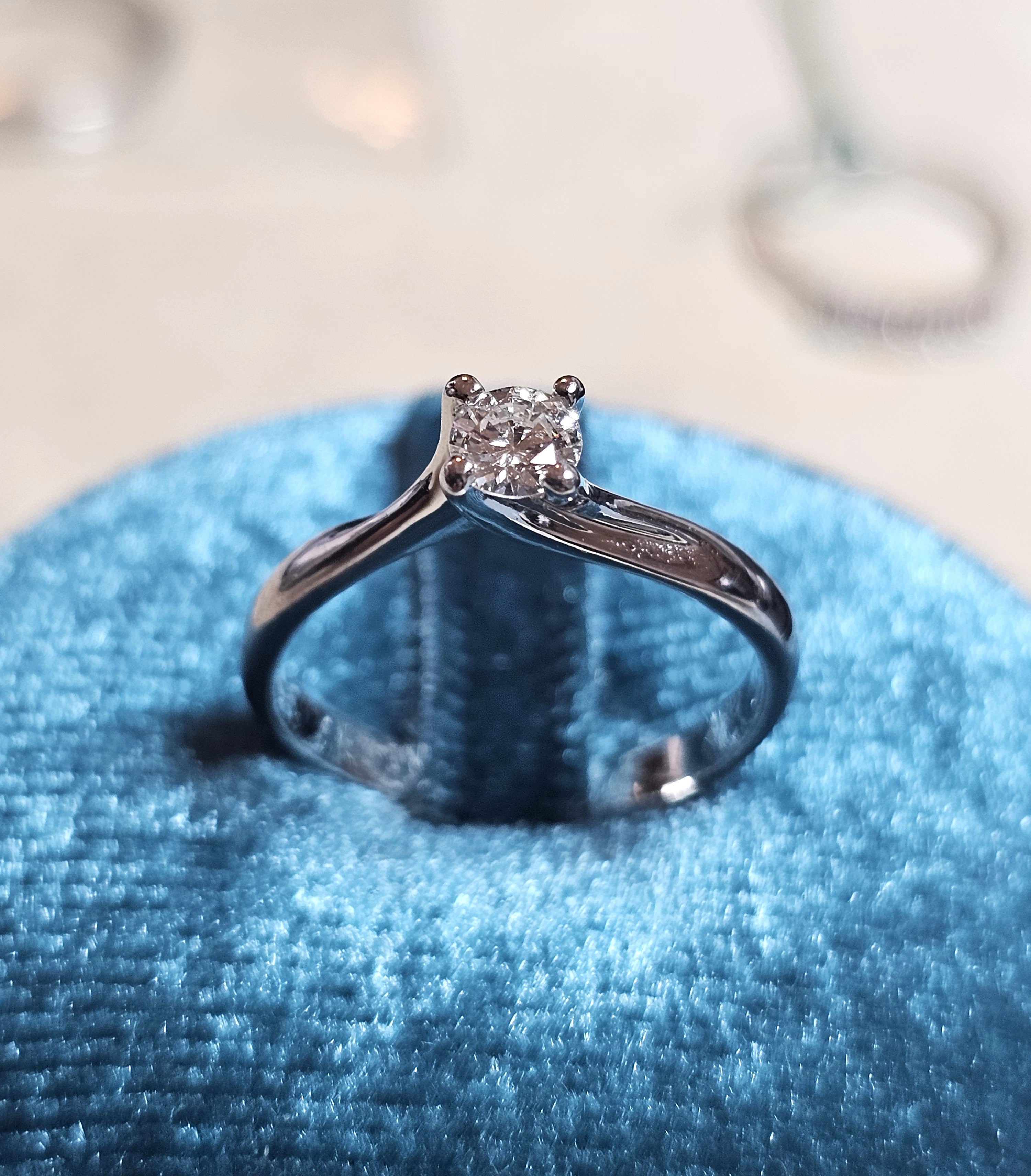 SOLITARIO DIAMANTE NATURALE  KT 0,23