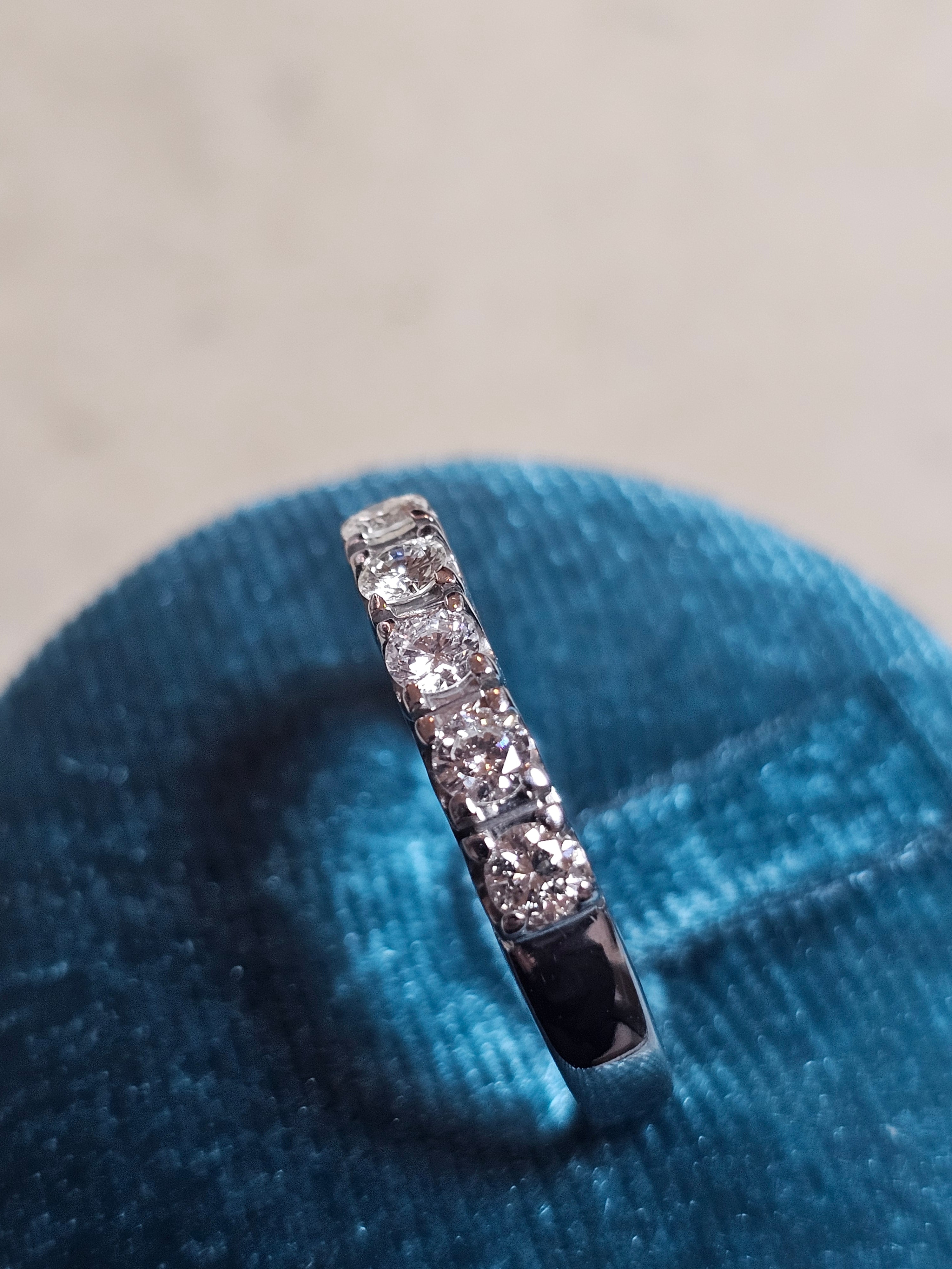 ANELLO VERETTA DIAMANTI NATURALI KT 0,55