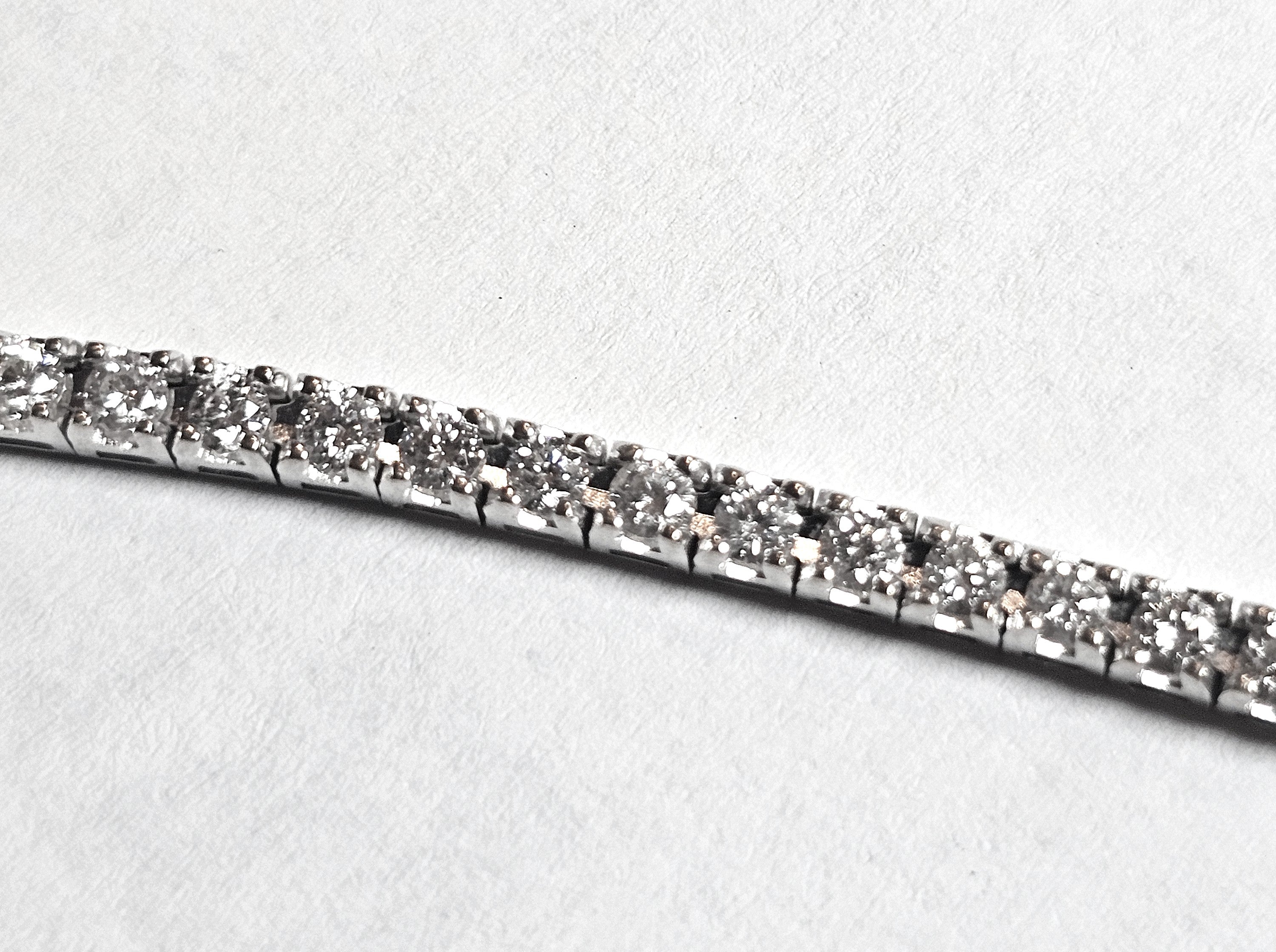 BRACCIALE TENNIS DIAMANTI NATURALI  KT 2,07 I COLOR VVS2