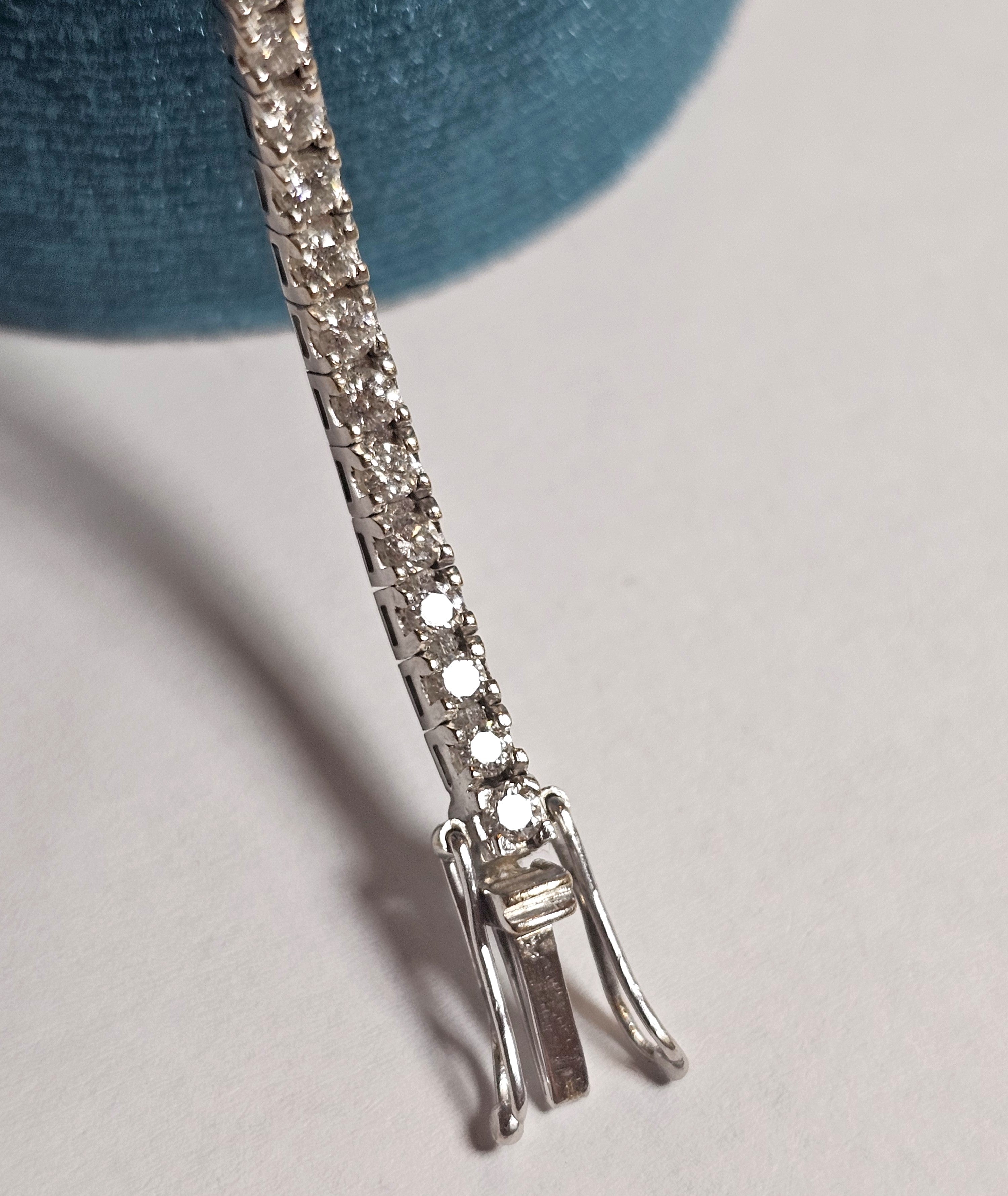 BRACCIALE TENNIS DIAMANTI NATURALI  KT 2,07 I COLOR VVS2