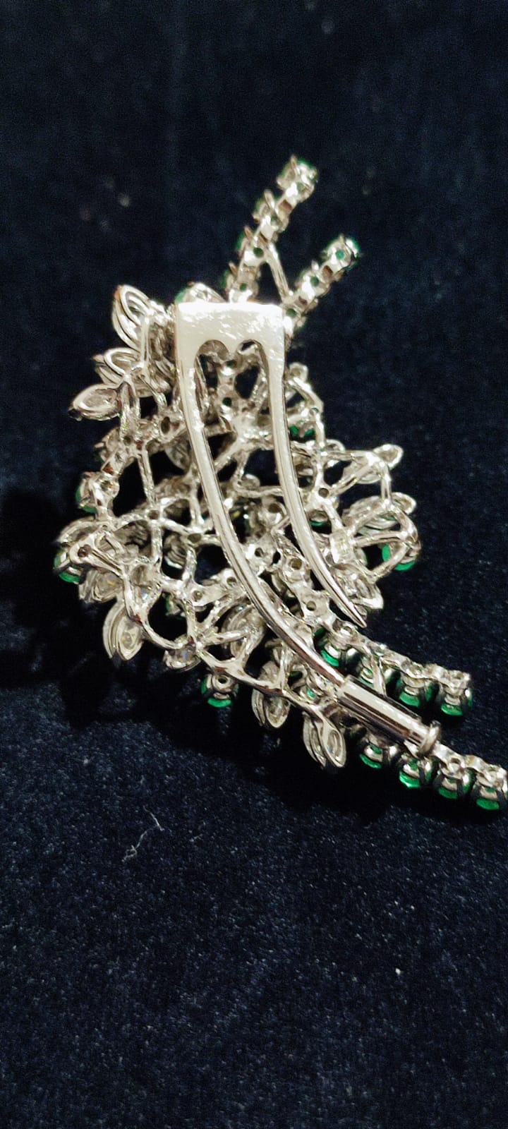 SPILLA VITTORIANA IN ORO GIALLO E ARGENTO      (1880/90) DIAMANTI NATURALI  KT 7,50