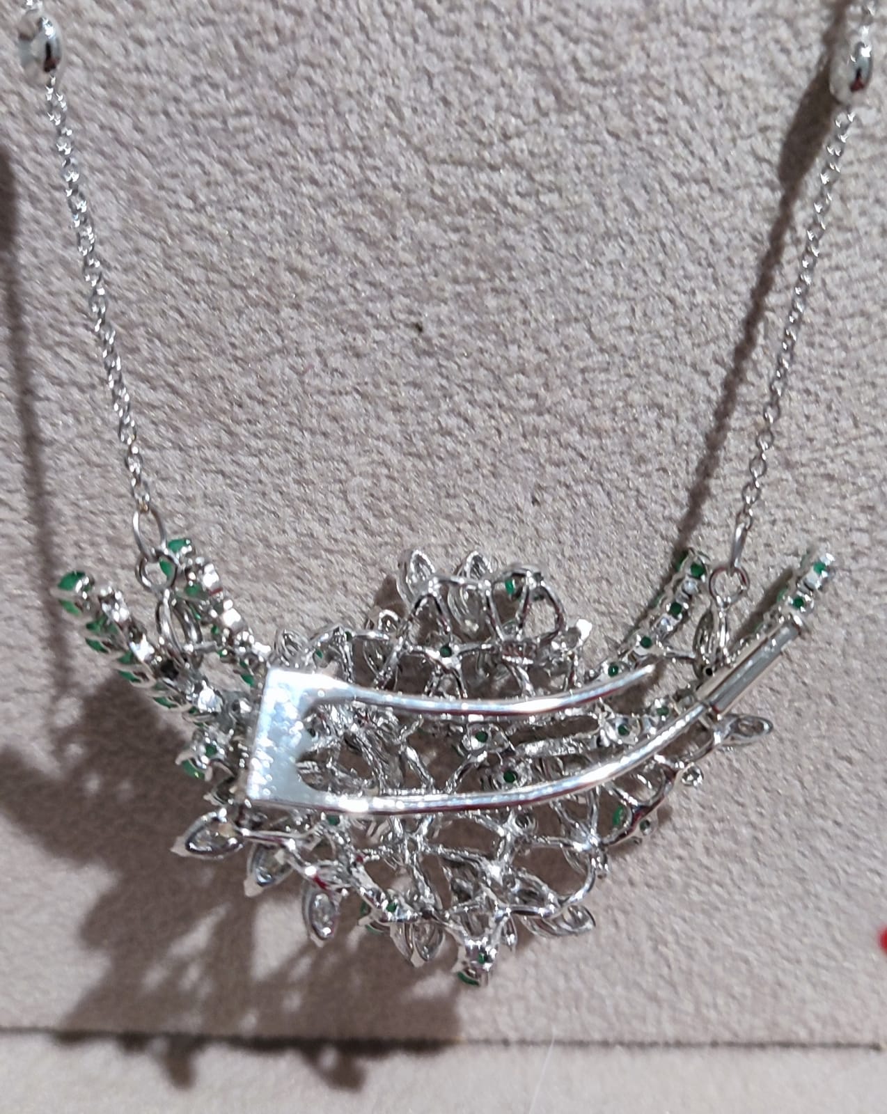 SPILLA VITTORIANA IN ORO GIALLO E ARGENTO      (1880/90) DIAMANTI NATURALI  KT 7,50