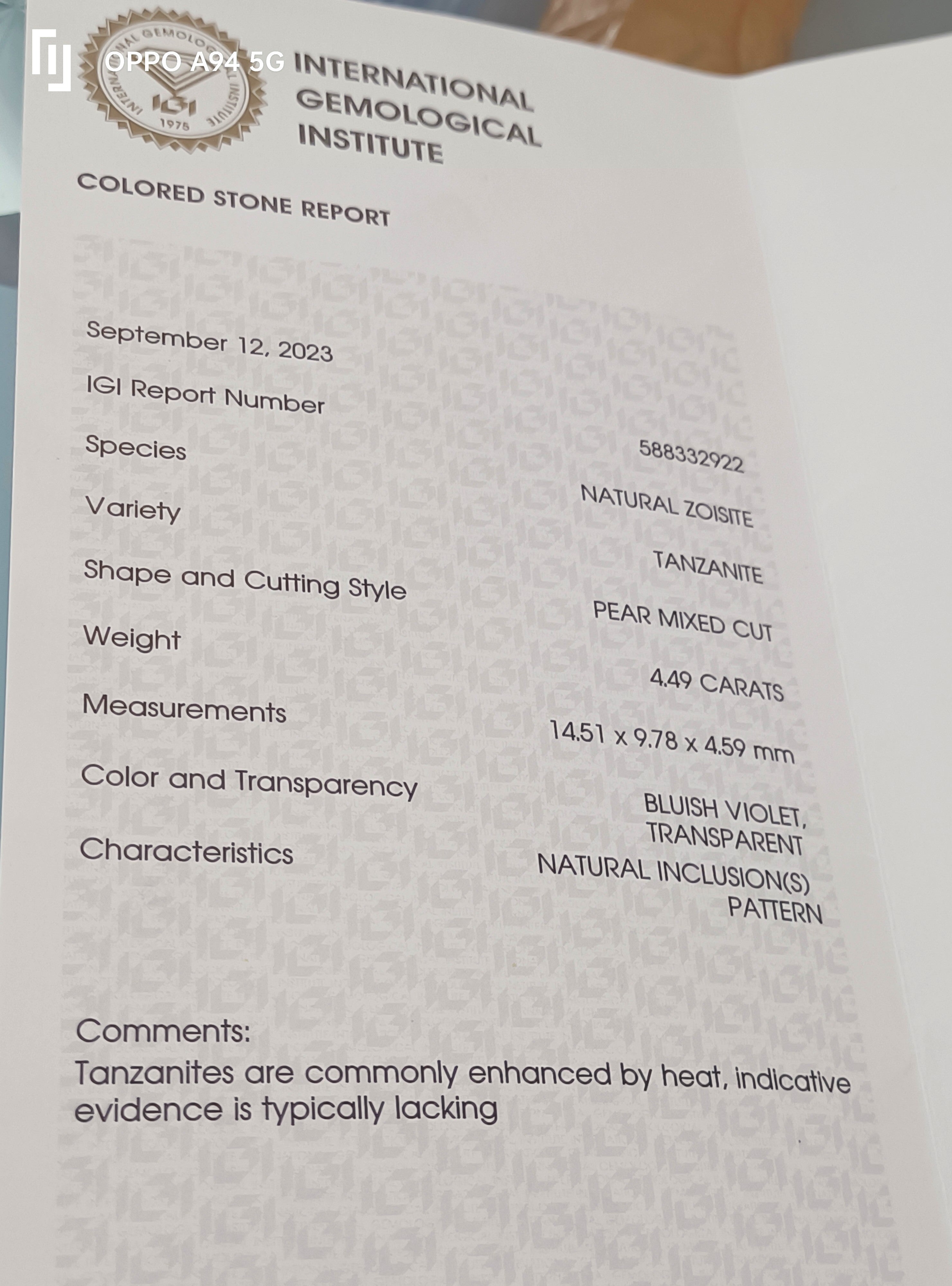 ANELLO GOCCIA TANZANITE E DIAMANTI.....KT 4,49 + KT 0,50 G COLOR VS