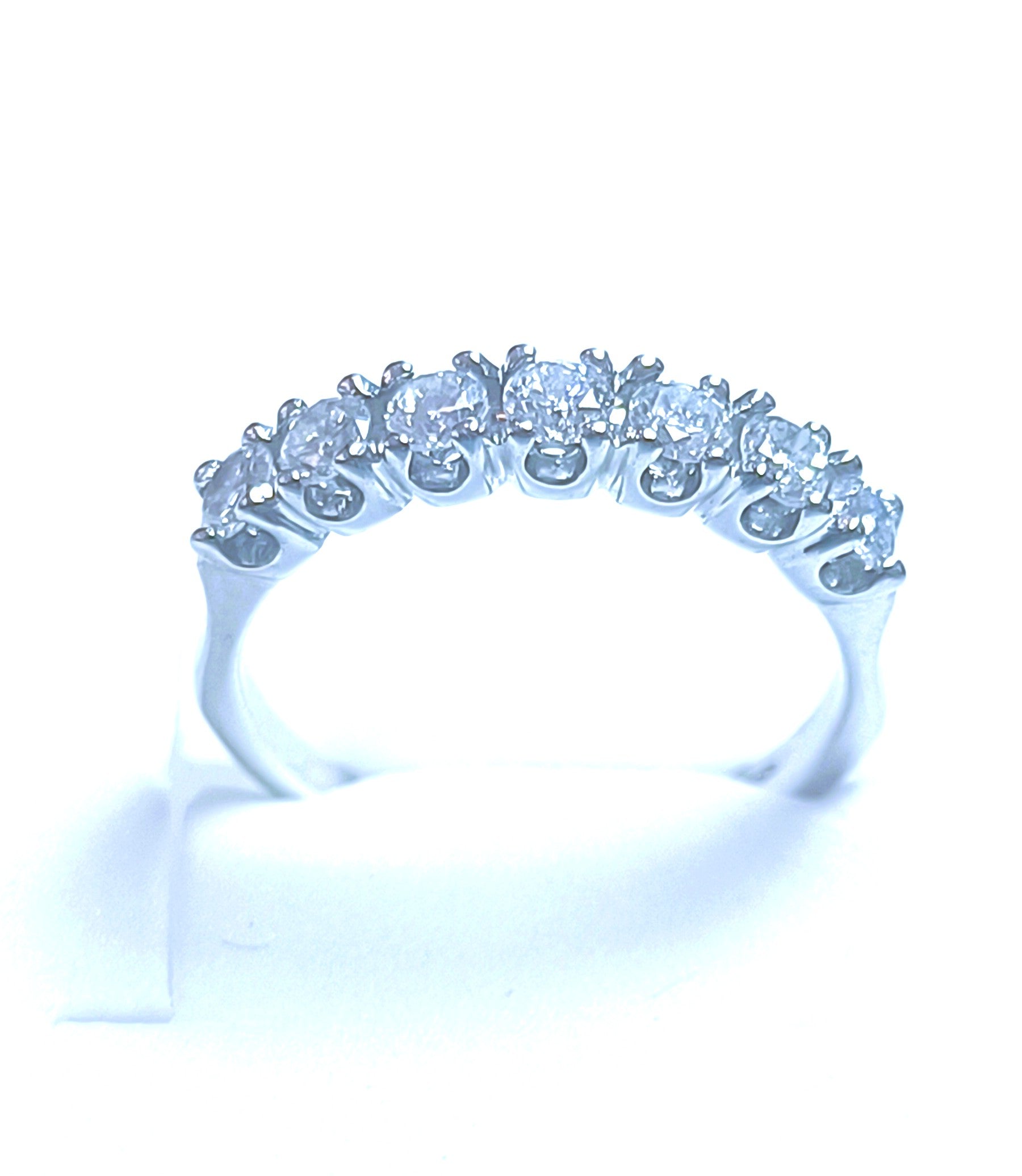 ANELLO VERETTA DIAMANTI NATURALI KT 0,56 H COLOR VS1