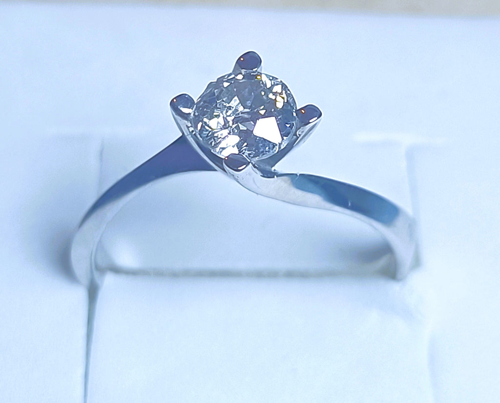 SOLITARIO IN ORO BIANCO 18KT DIAMANTE NATURALE KT 0,73 K COLOR SI2