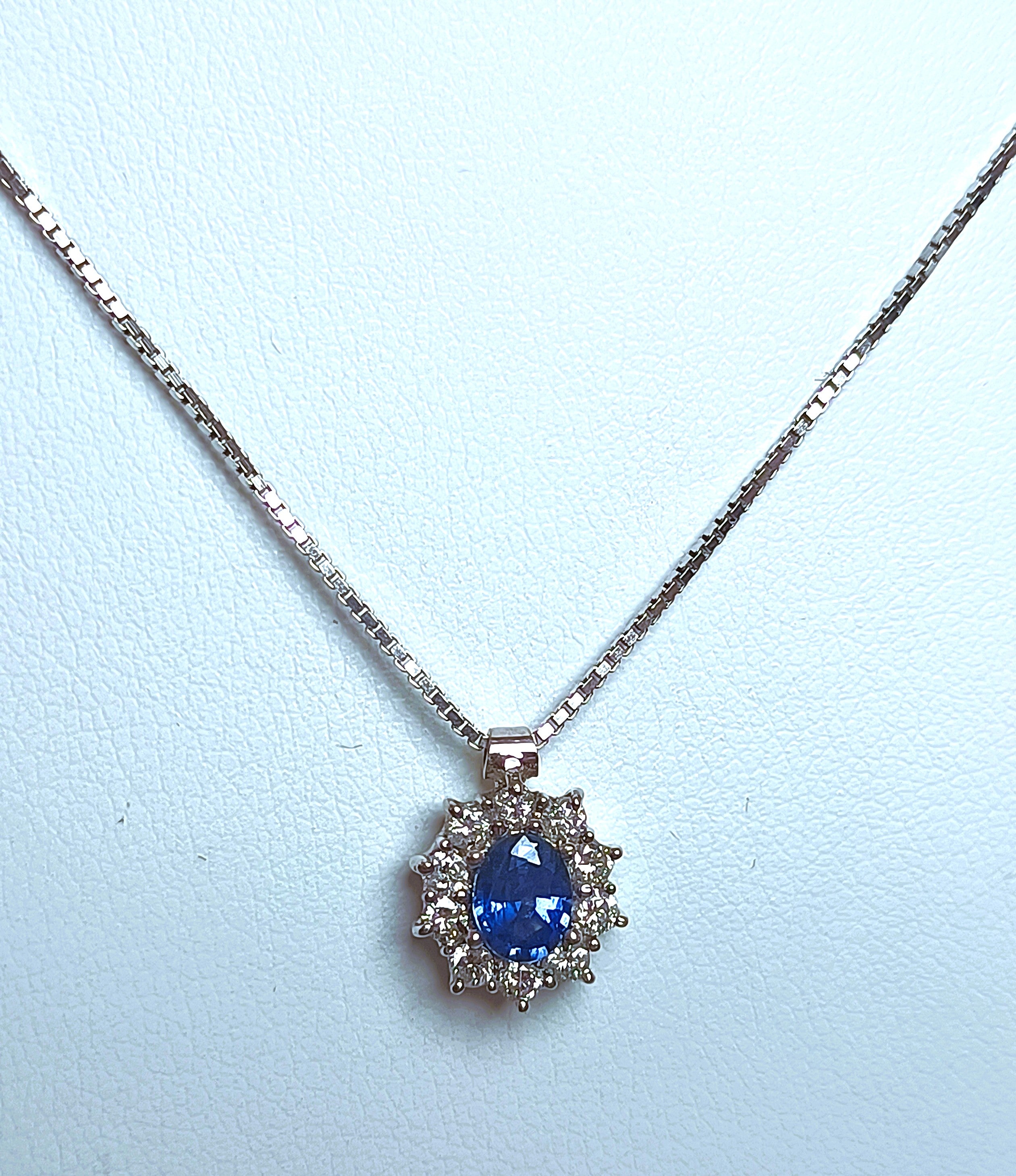 COLLANINA IN ORO BIANCO 18KT CON ZAFFIRO E DIAMANTI NATURALI