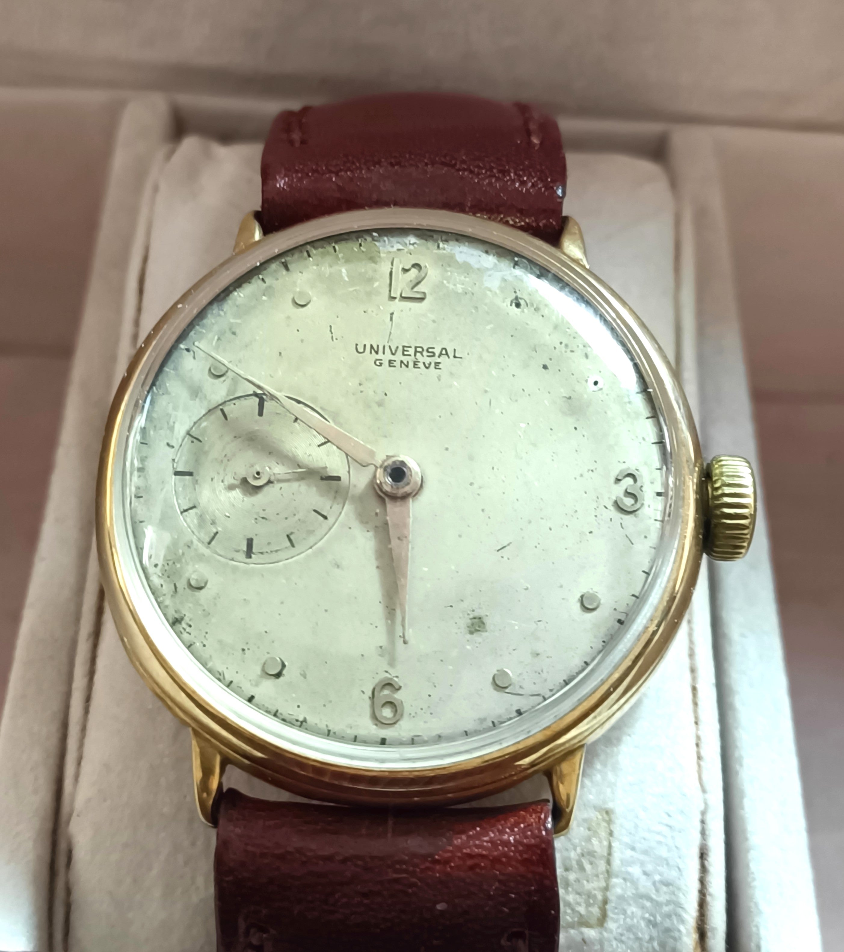 OROLOGIO UNIVERSAL GENEVE VINTAGE IN ORO MASSICCIO 18KT