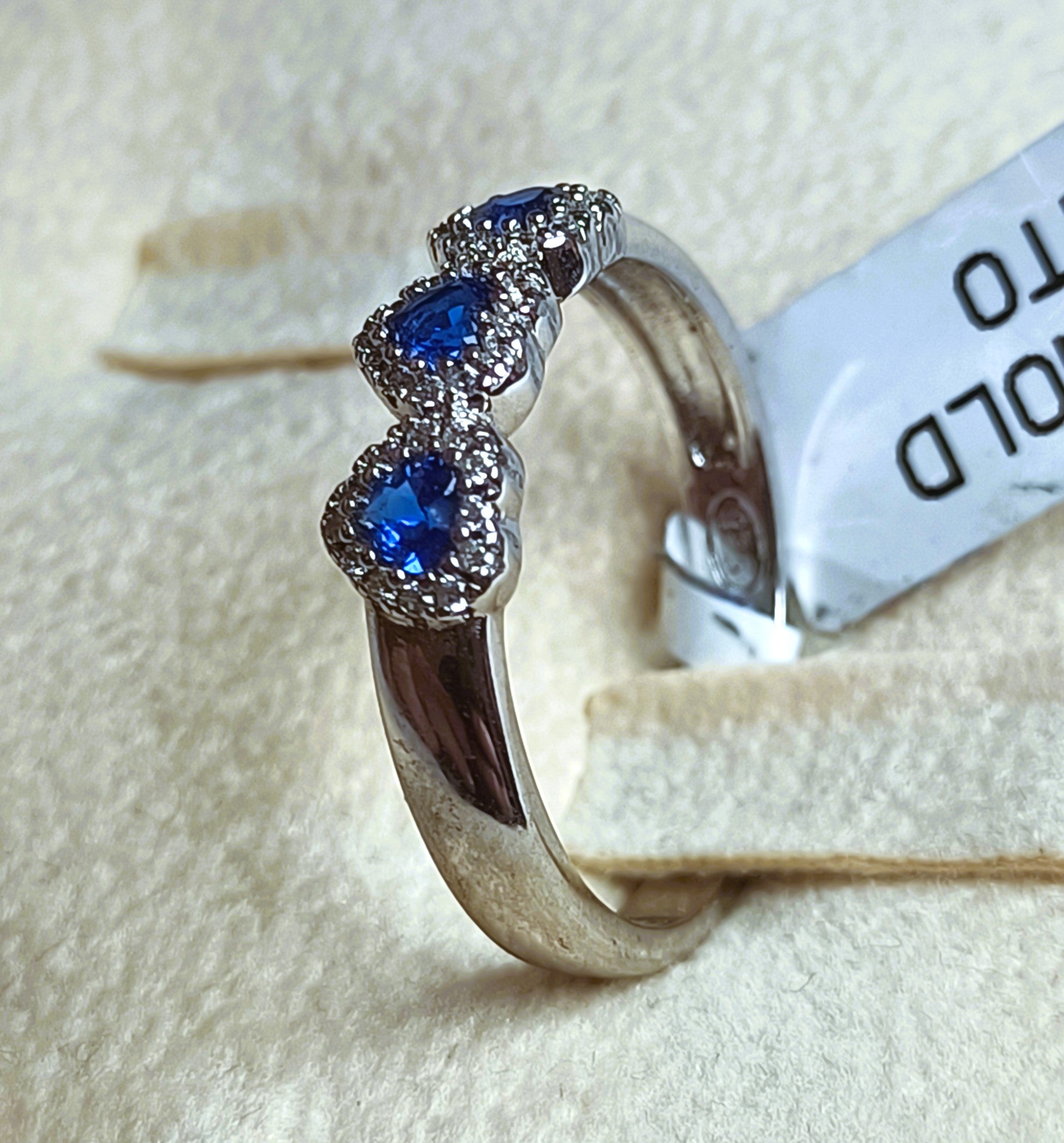 ANELLO TRILOGY IN ARGENTO 925 A CUORICINI AZZURRI E BIANCHI