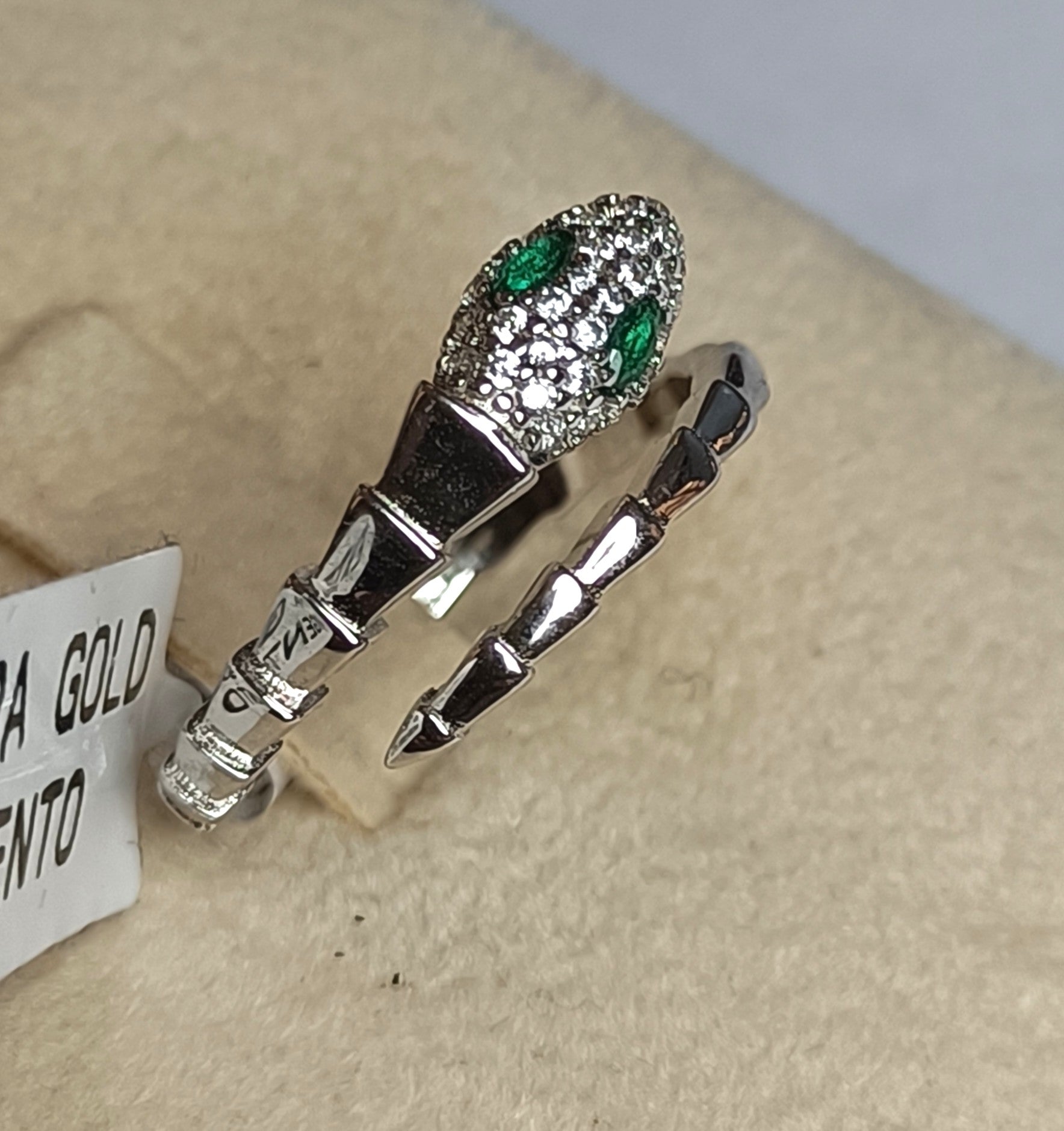 ANELLO CON SERPENTELLO IN ARGENTO 925 OCCHI VERDI LUMINOSI