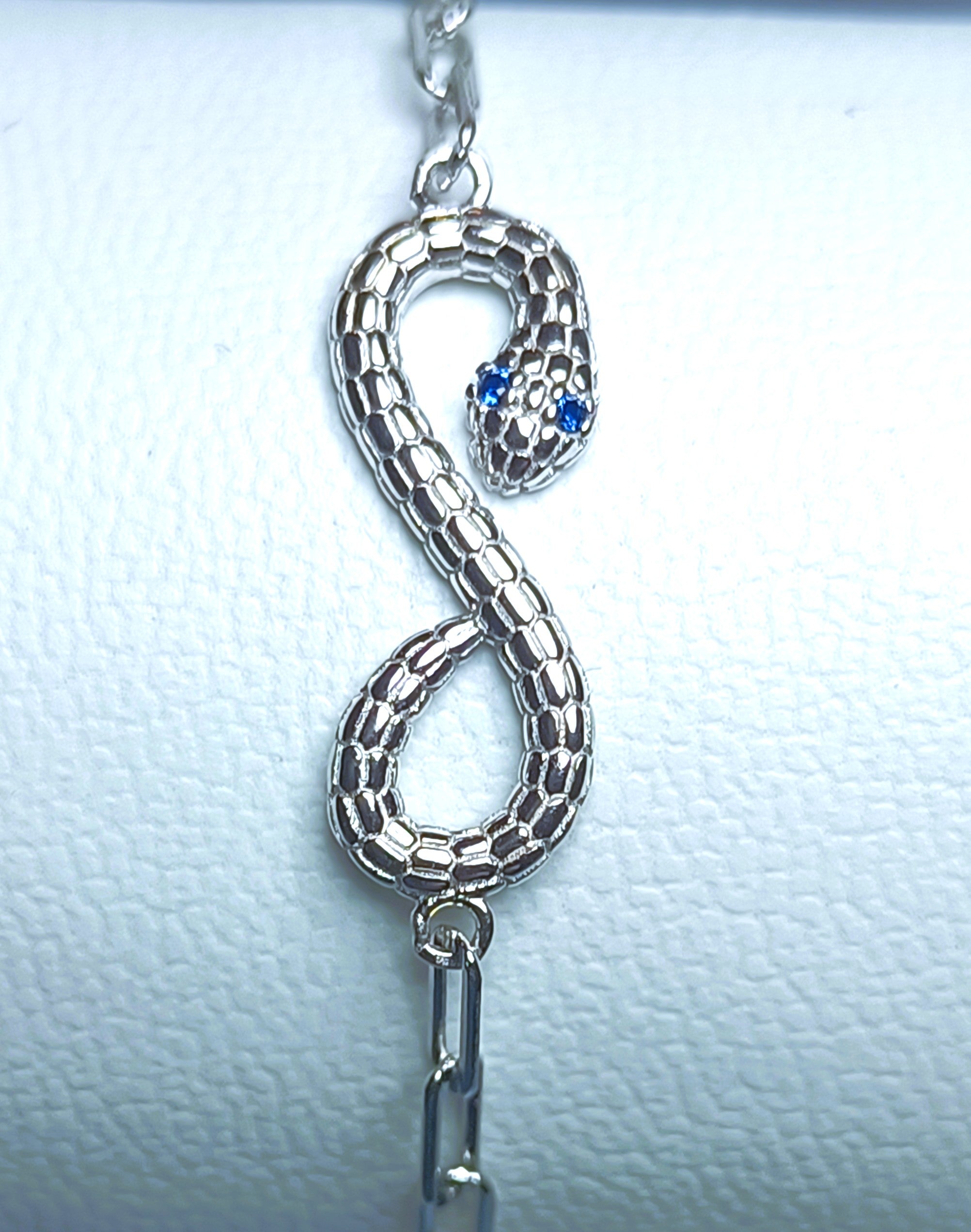 BRACCIALE IN ARGENTO 925 CON ZIRCONI BLU DESIGN SERPENTELLO