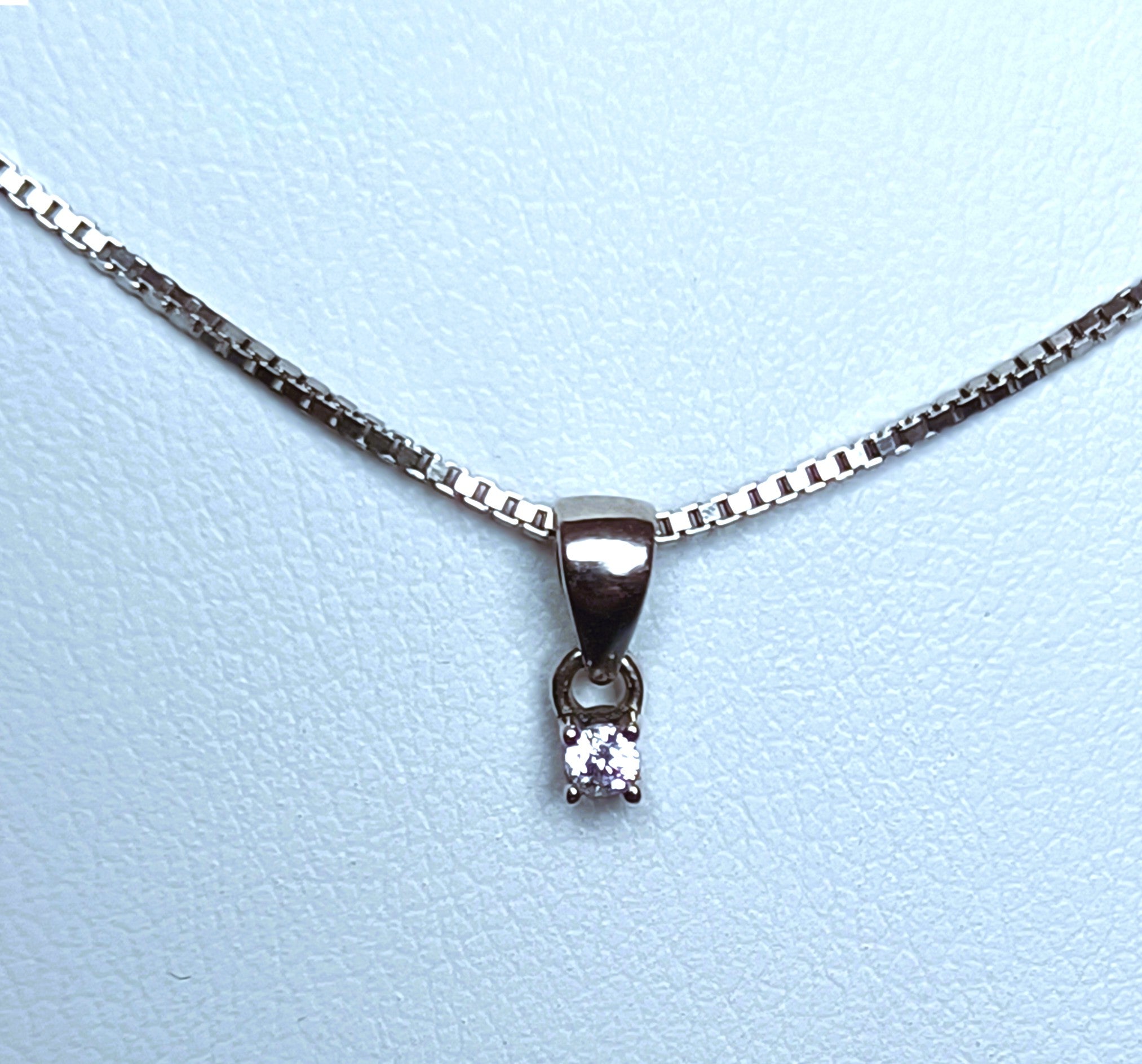 COLLANINA IN ARGENTO 925 CON PENDENTE E ZIRCONE COLORATO