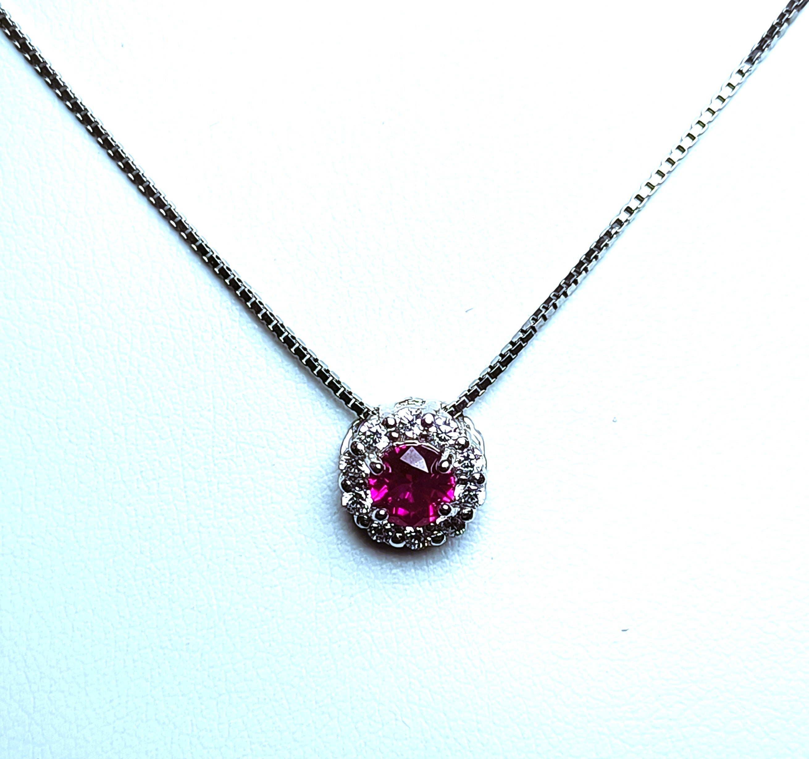 COLLANA IN ARGENTO 925 CON PENDENTE CIRCOLARE E ZIRCONI