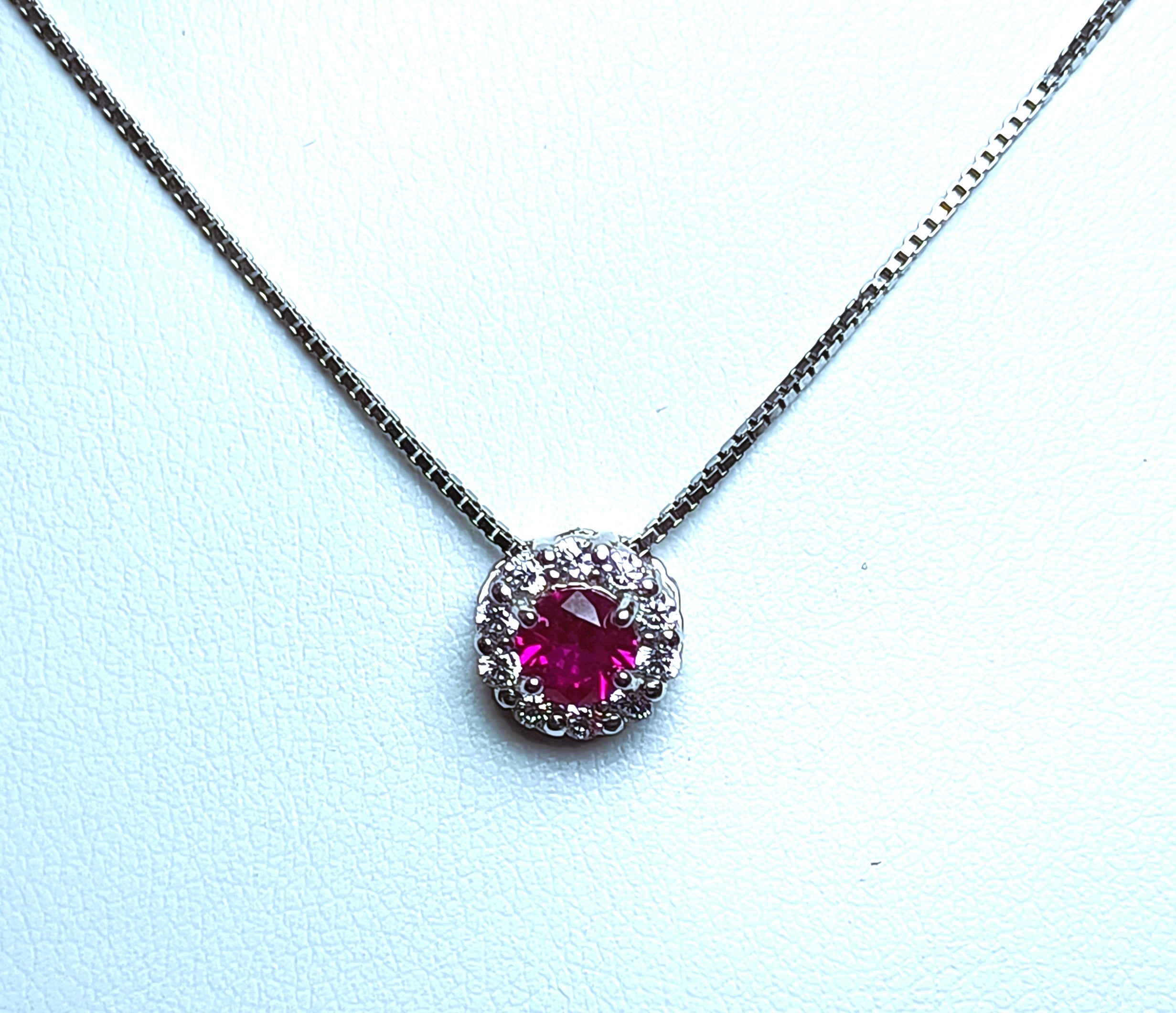 COLLANA IN ARGENTO 925 CON PENDENTE CIRCOLARE E ZIRCONI