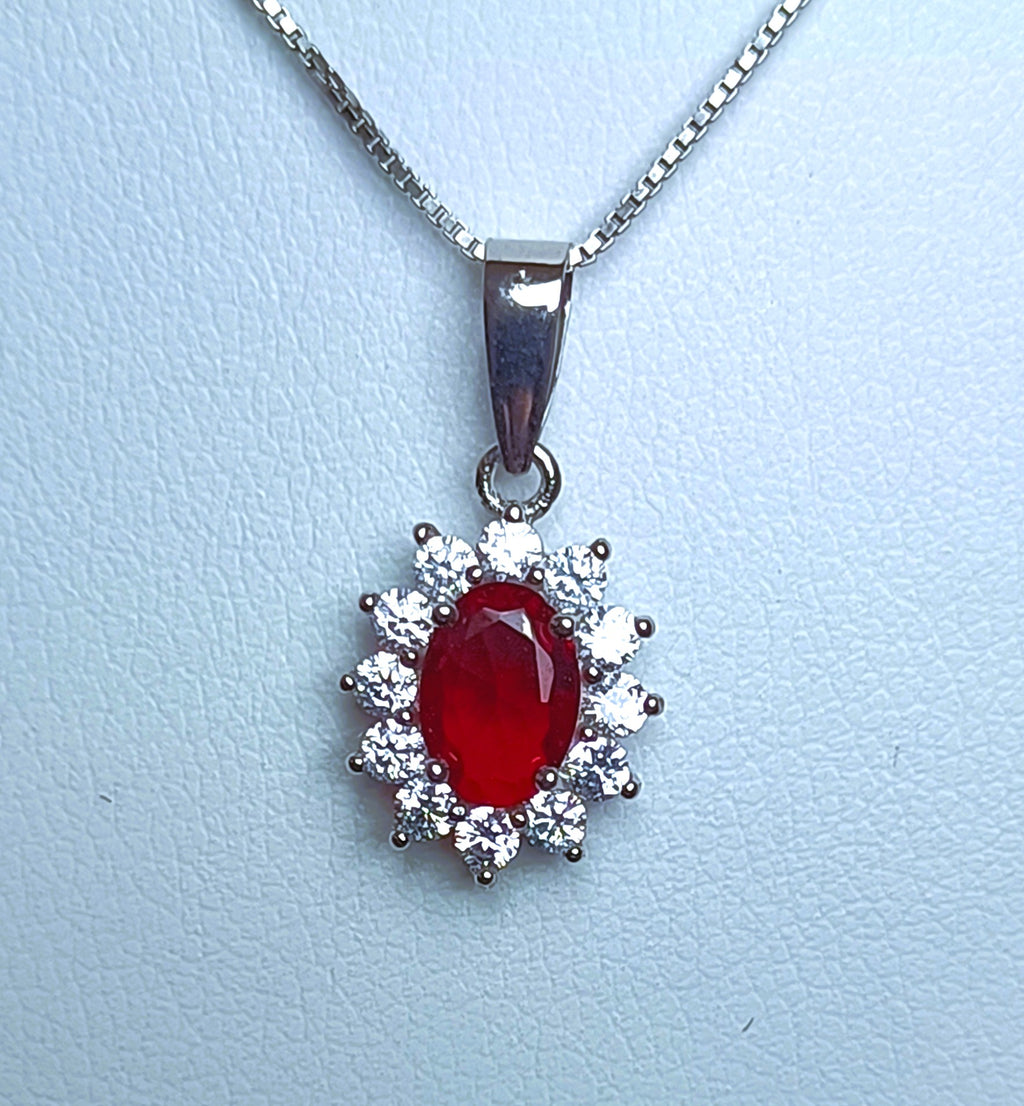 COLLANINA IN ARGENTO 925 CON PENDENTE OVALE E PIETRE LUMINOSE