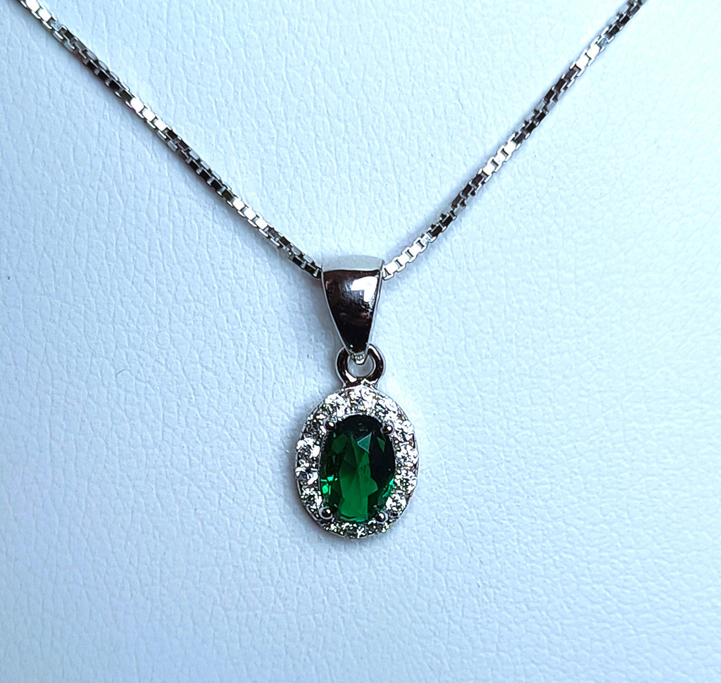 COLLANINA IN ARGENTO 925 CON PENDENTE OVALE E PIETRE LUMINOSE