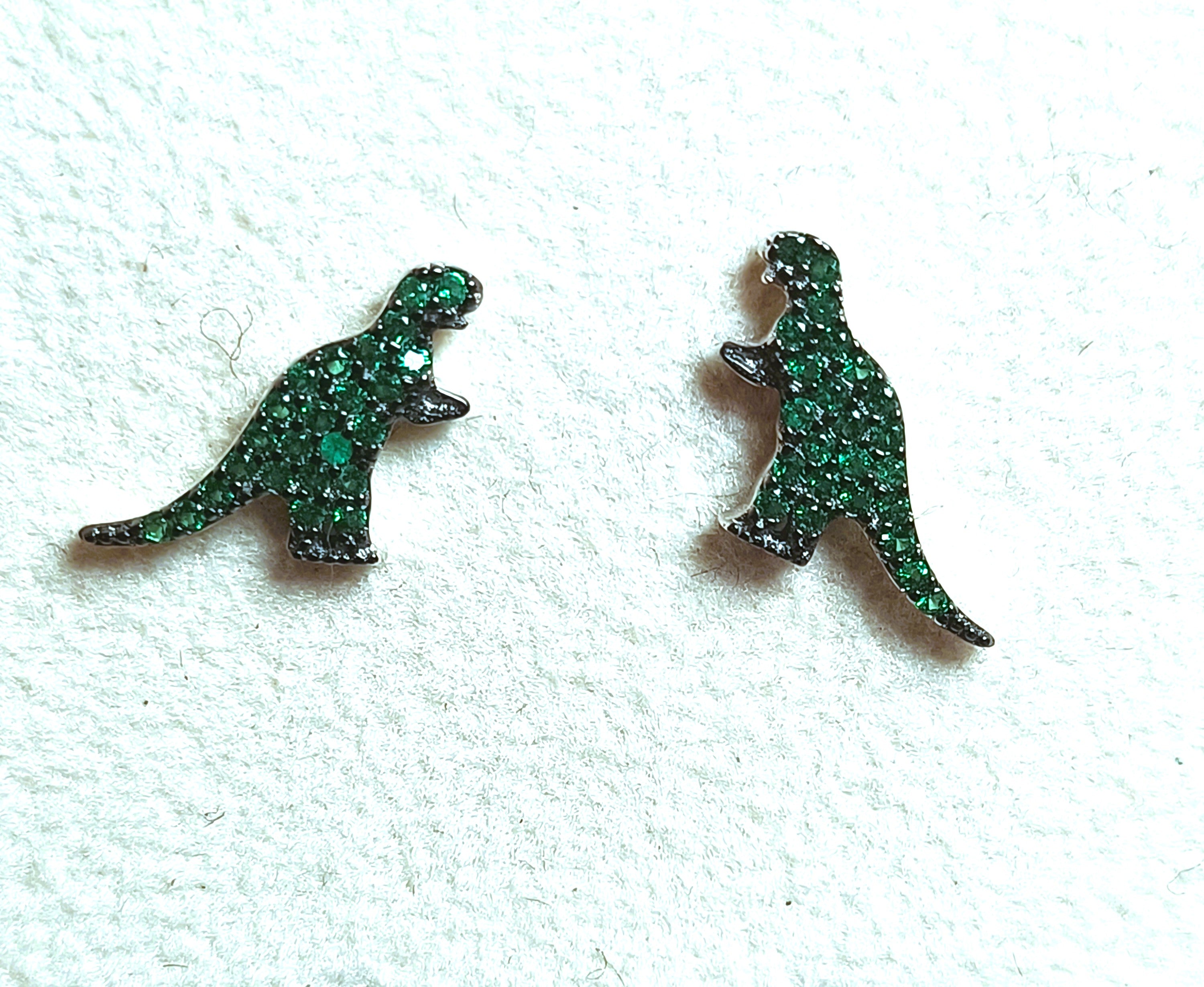 ORECCHINI BIMBA IN ARGENTO 925 CON ZIRCONI  DESIGN DINOSAURO