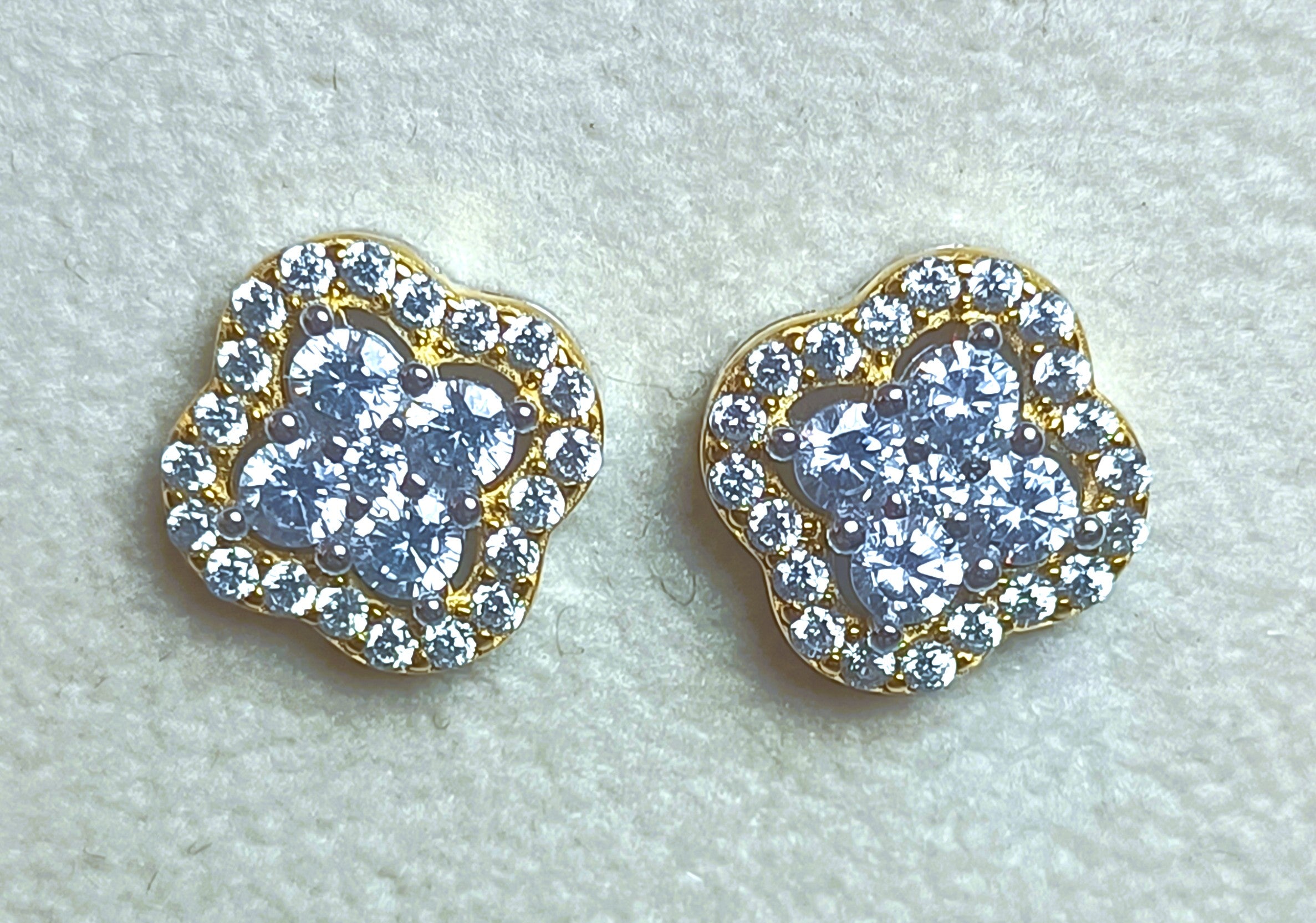 ORECCHINI IN ARGENTO 925 COLOR ORO E ZIRCONI LUMINOSI