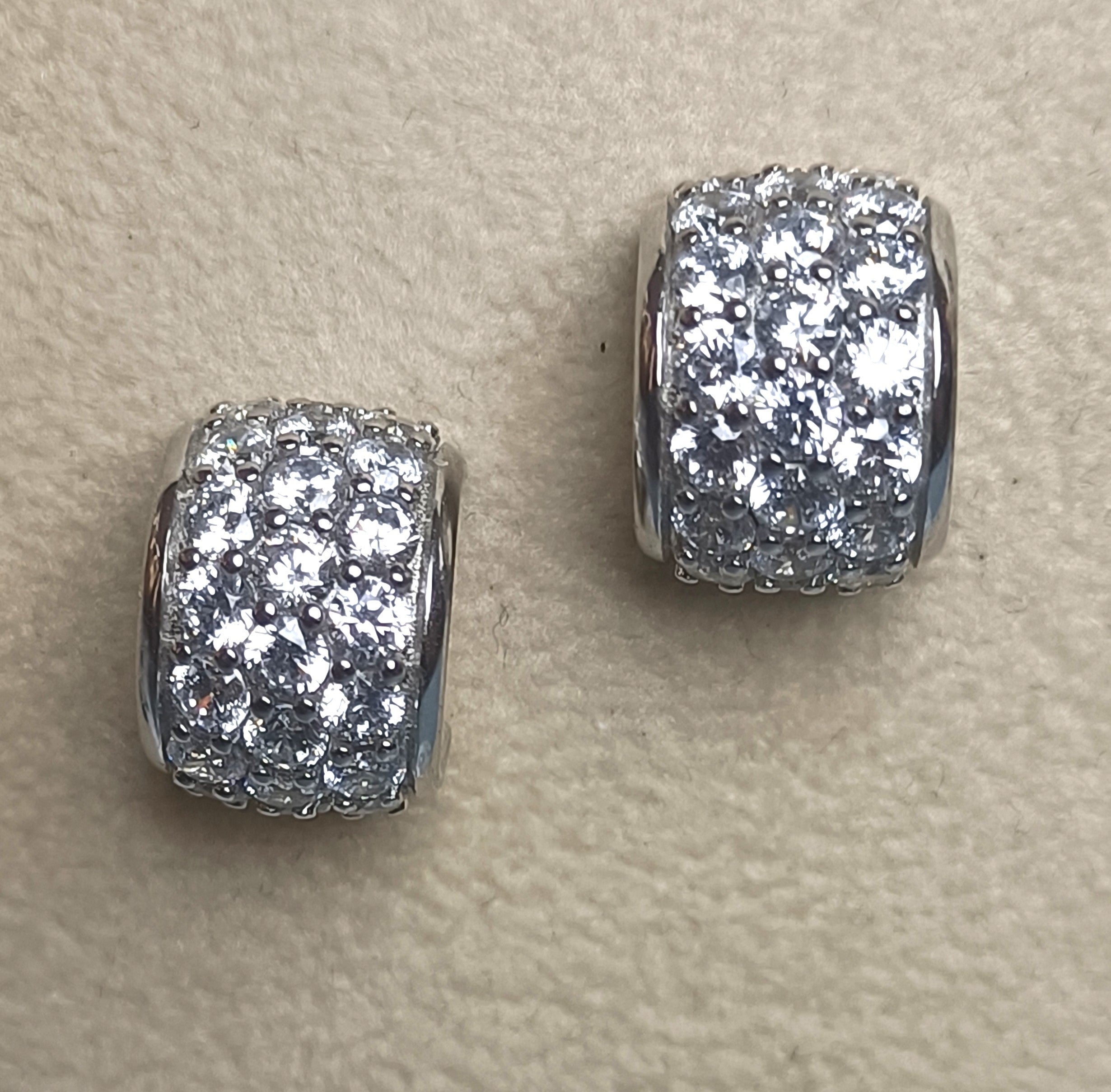 ORECCHINI STUPENDI IN ARGENTO 925 E ZIRCONI DI ALTISSIMA QUALITA'