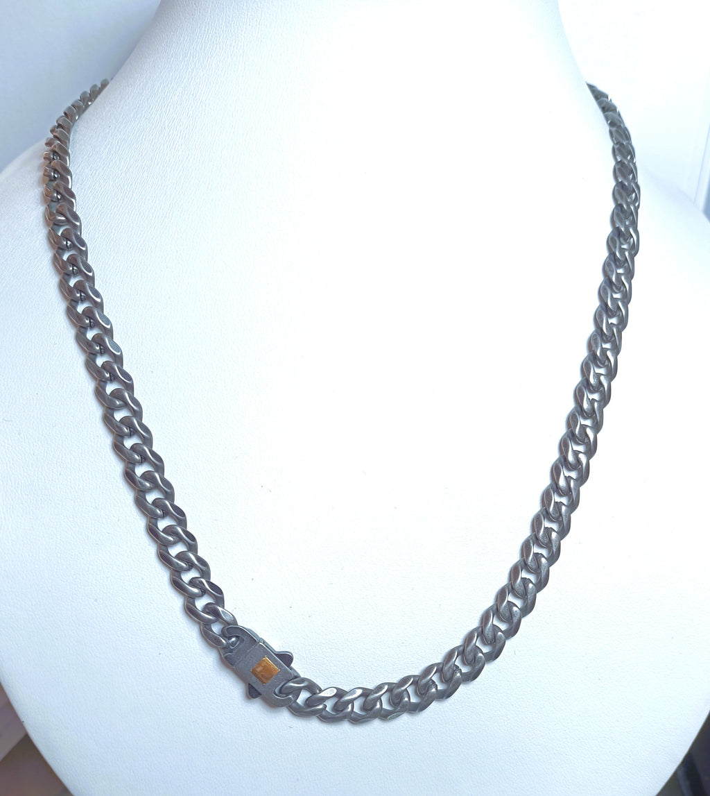 COLLANA IN ACCIAIO ANALLERCICO ED ORO 18KT GIALLO DELLA "ROSSO AMANTE "