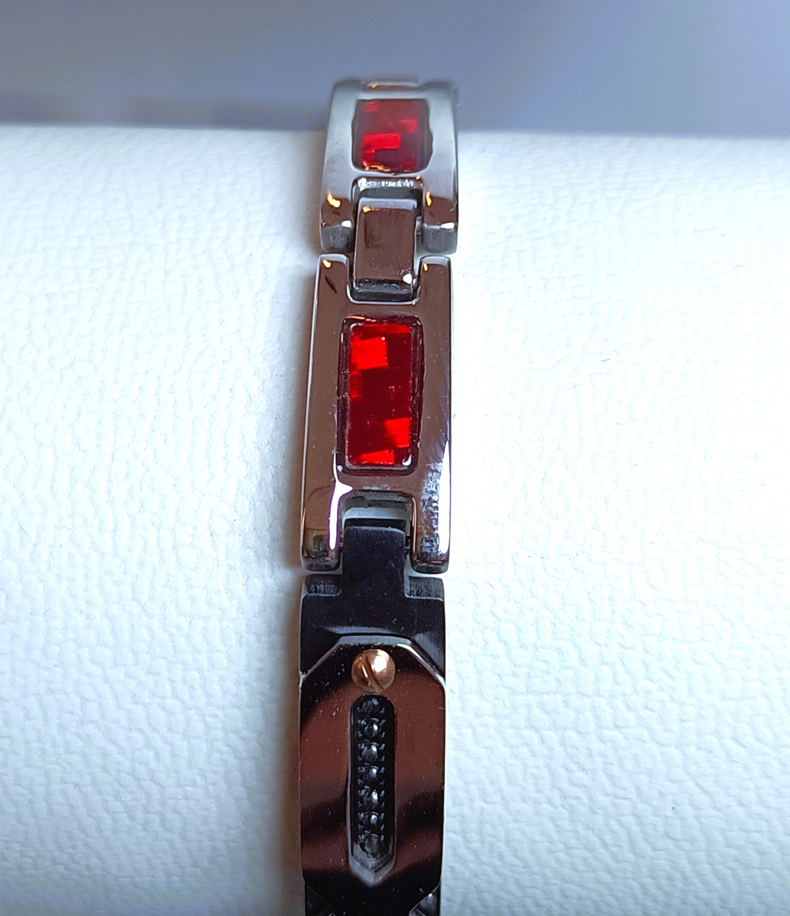 BRACCIALE GIOIELLO IN ACCIAIO PVD E SPINELLI "ROSSO AMANTE"