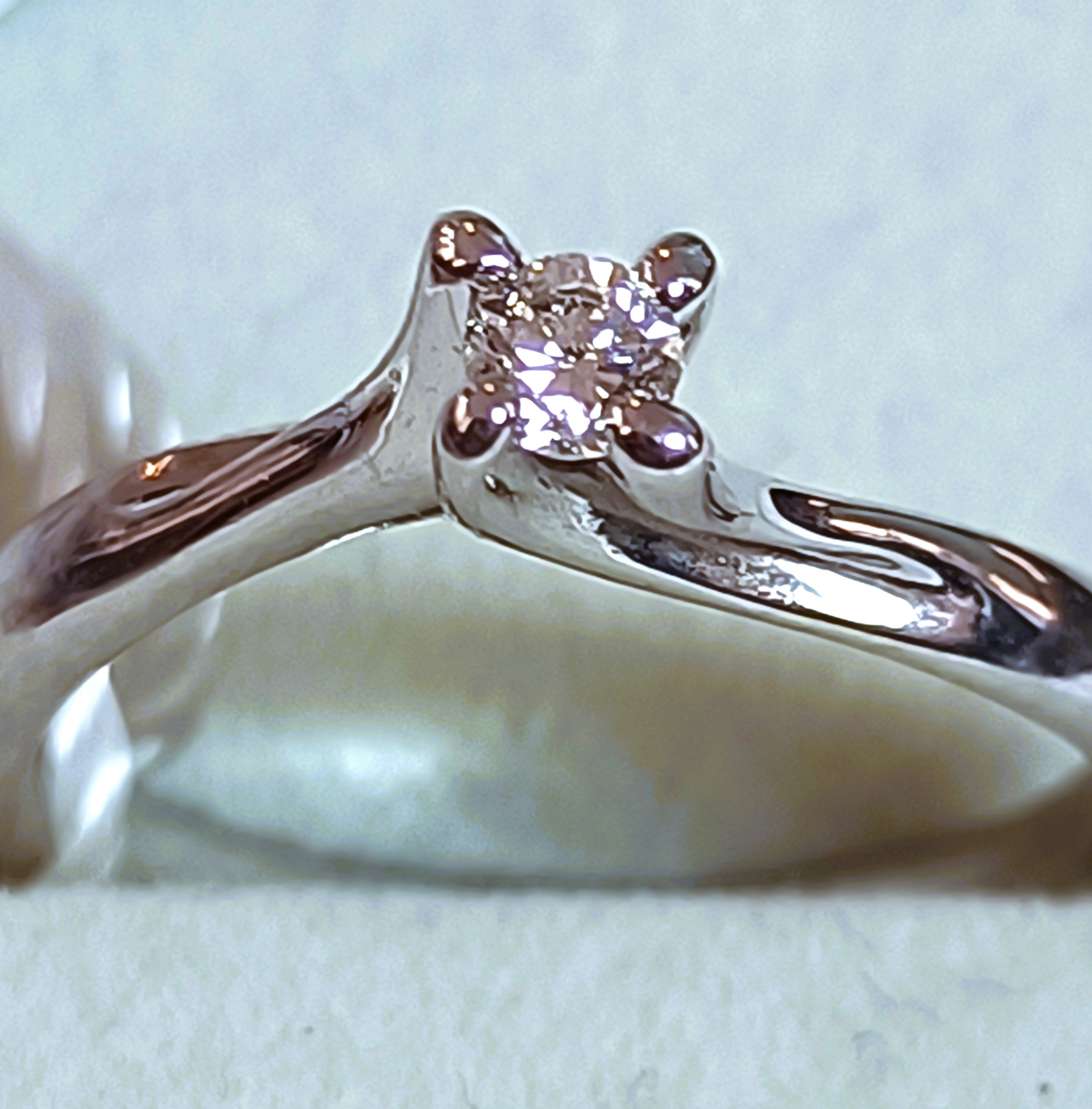 SOLITARIO ORO BIANCO 18KT DIAMANTE NATURALE KT 0,10