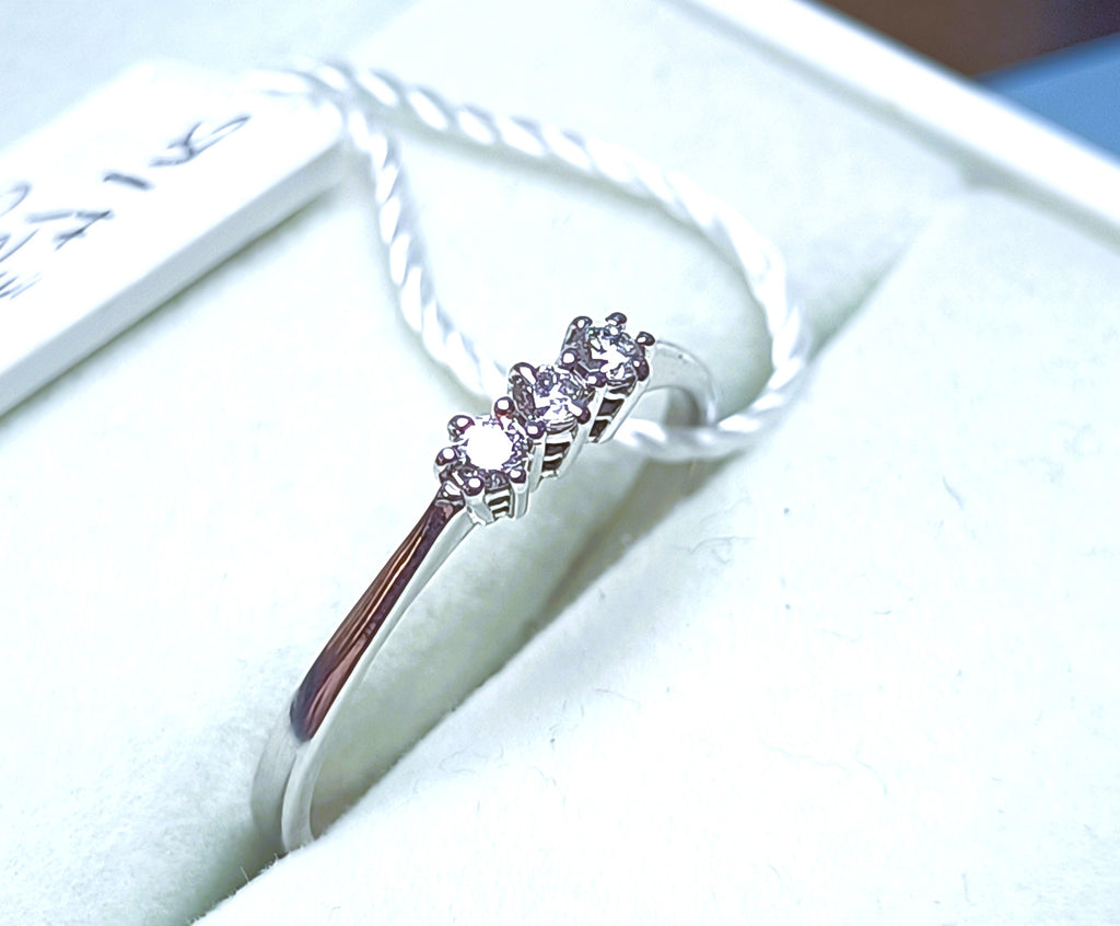 TRILOGY IN ORO BIANCO 18KT DIAMANTI NATURALI