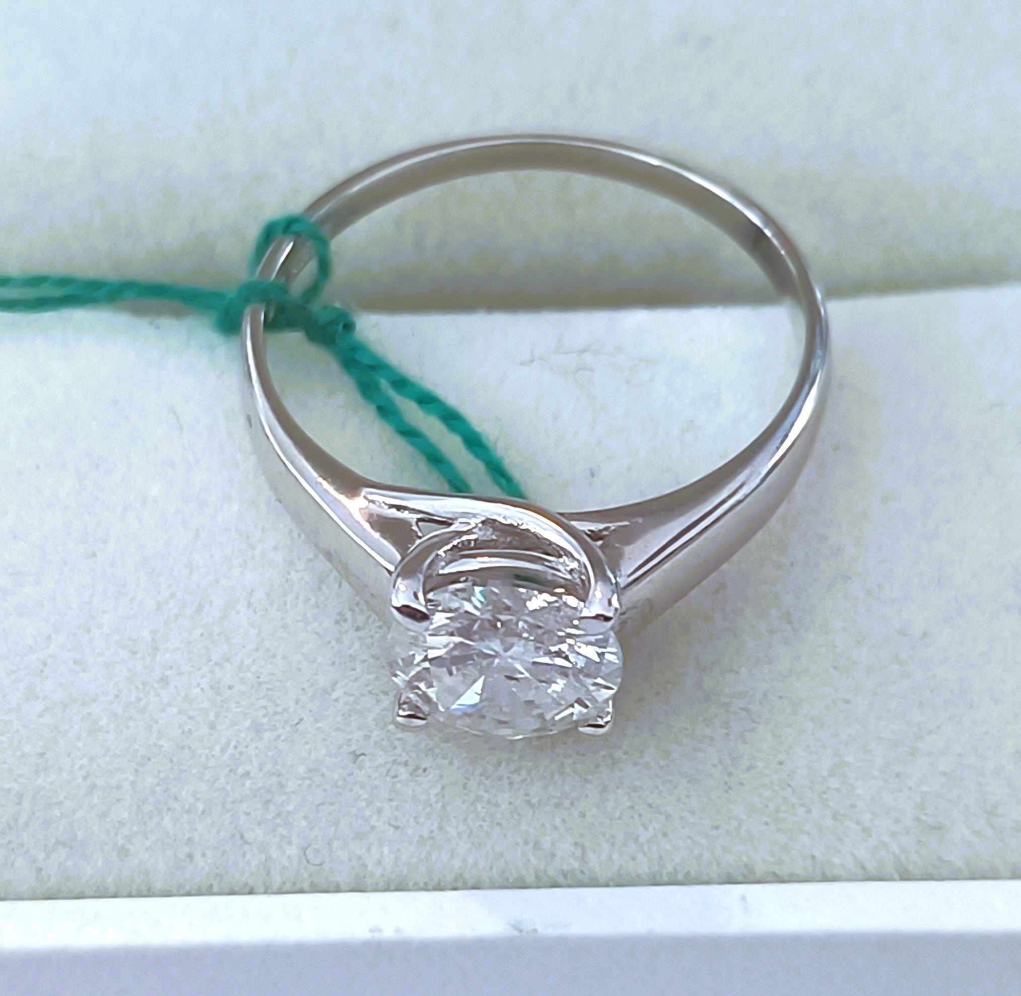 SOLITARIO DA KT 1,04 J COLOR I3