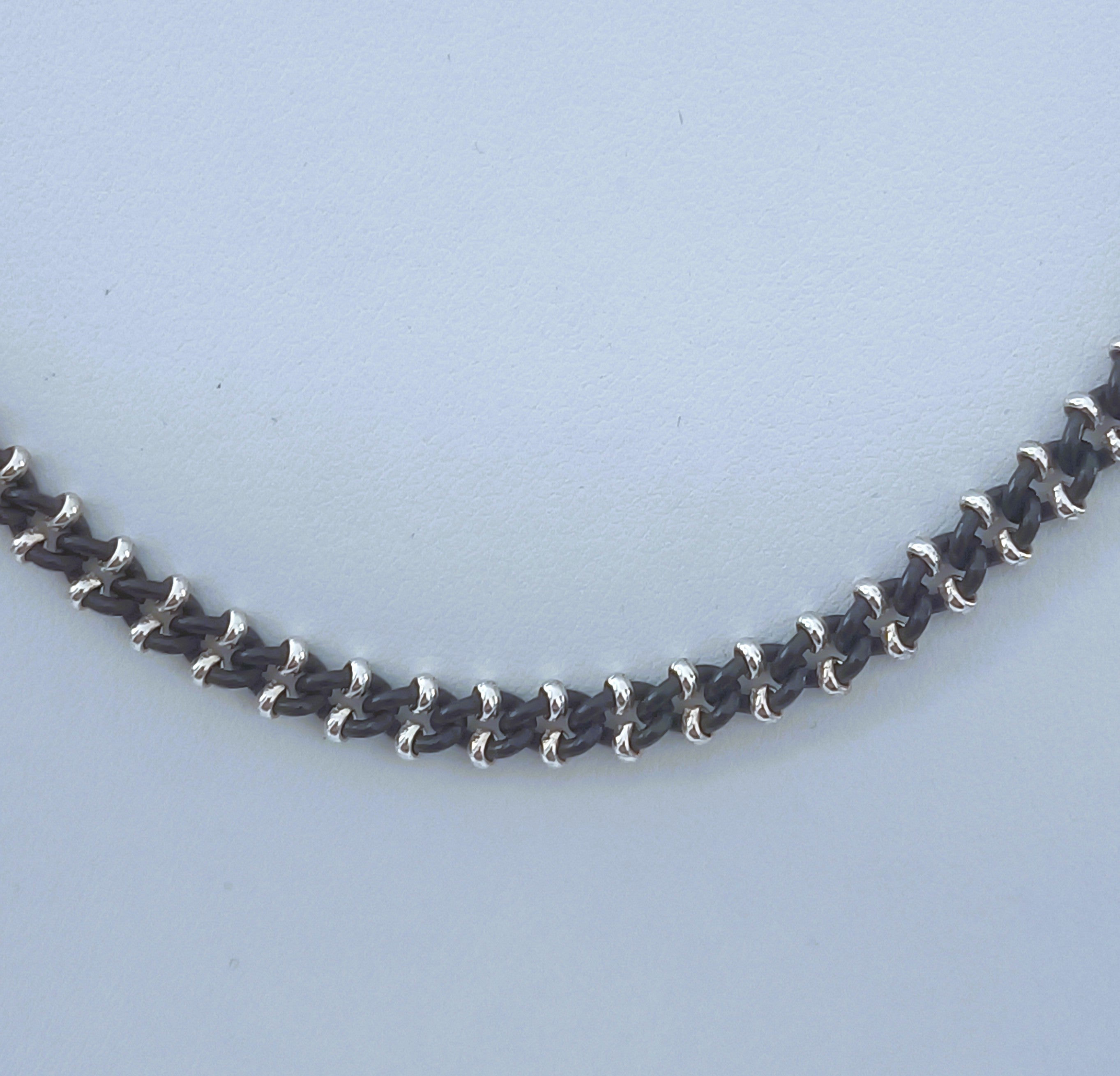 COLLANA MIX ARGENTO E ACCIAIO BRUNITO