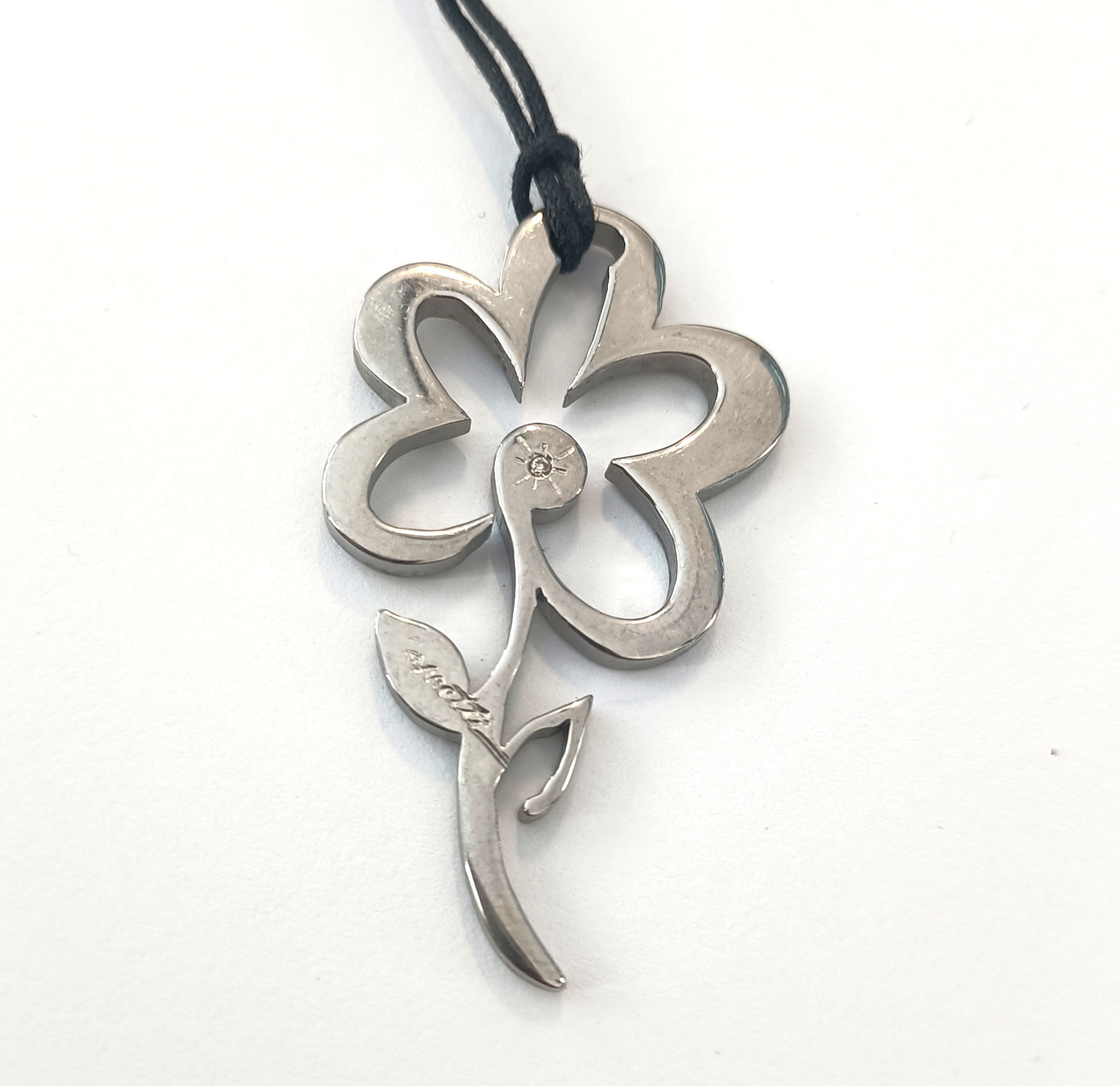 COLLINI IN ACCIAIO  ANALLERGICO CON DIAMANTINO NATURALE