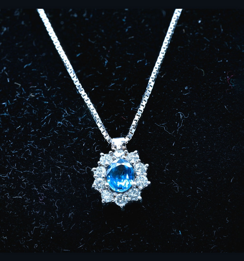 COLLANINA IN ORO BIANCO 18KT CON ZAFFIRO E DIAMANTI NATURALI