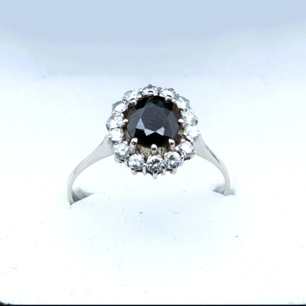 ANELLO IN ORO BIANCO 18KT DIAMANTI NATURALI E ZAFFIRO AUSTRALIANO